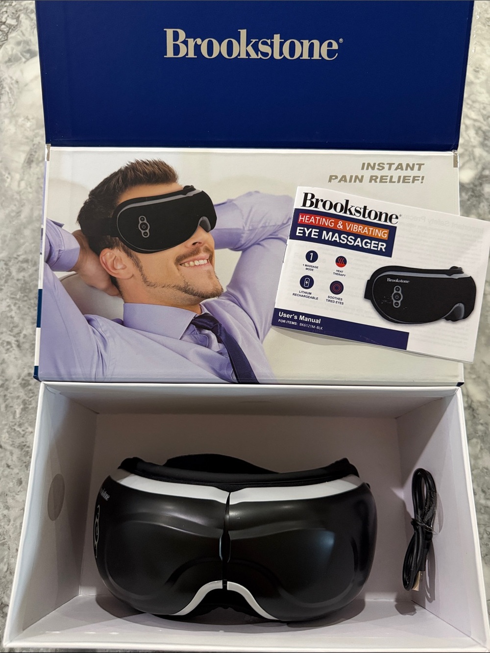 Brookstone Black Heating & Vibrating Eye Massager